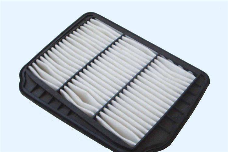 汽车拼搏网页版的作用是对来自油底壳的机油中有害杂质进行滤除，以洁净的机油供给曲轴、连杆、凸轮轴、增压器、活塞环等运动副件起到润滑、冷却、清洗作用