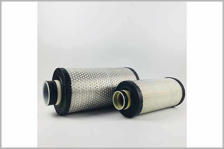 定期清洗工业拼搏网页版油盘和更换机油