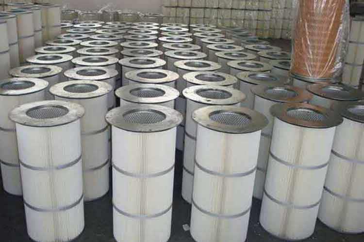 当脉冲拼搏(中国)箱体内部有像小水洼或锈斑的水气现象时，这种现是水汽或者是从外面渗漏进来的这几种情况引发的