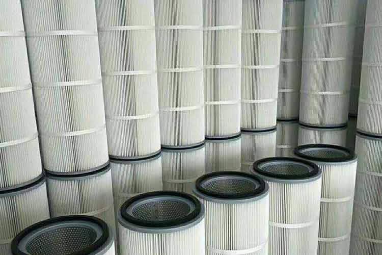 喷砂机拼搏(中国)适于中小除尘系统非粘性、低浓度、粒粗粉尘除尘用，也适于一些老式袋除尘器的改造用