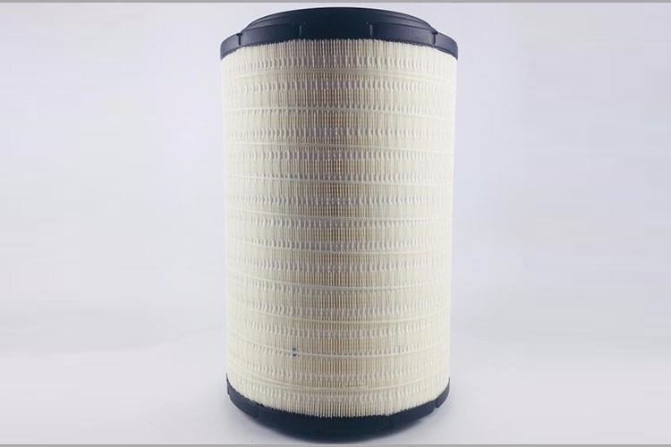 在安装时，拼搏网页版与发动机进气管之间无论是采用法兰、橡胶管联接还是直接联接