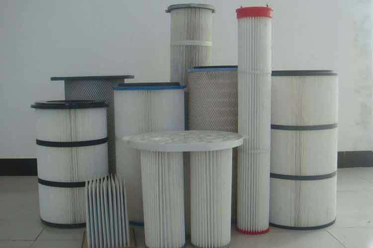 拼搏(中国)是由必定长度挺括的滤料折叠成褶，首尾粘合而成的星形过滤筒